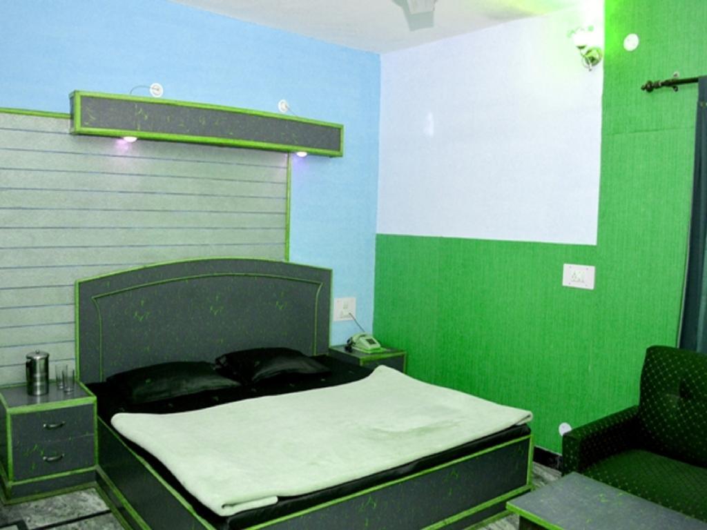 Kasauli Hotel Puri Szoba fotó